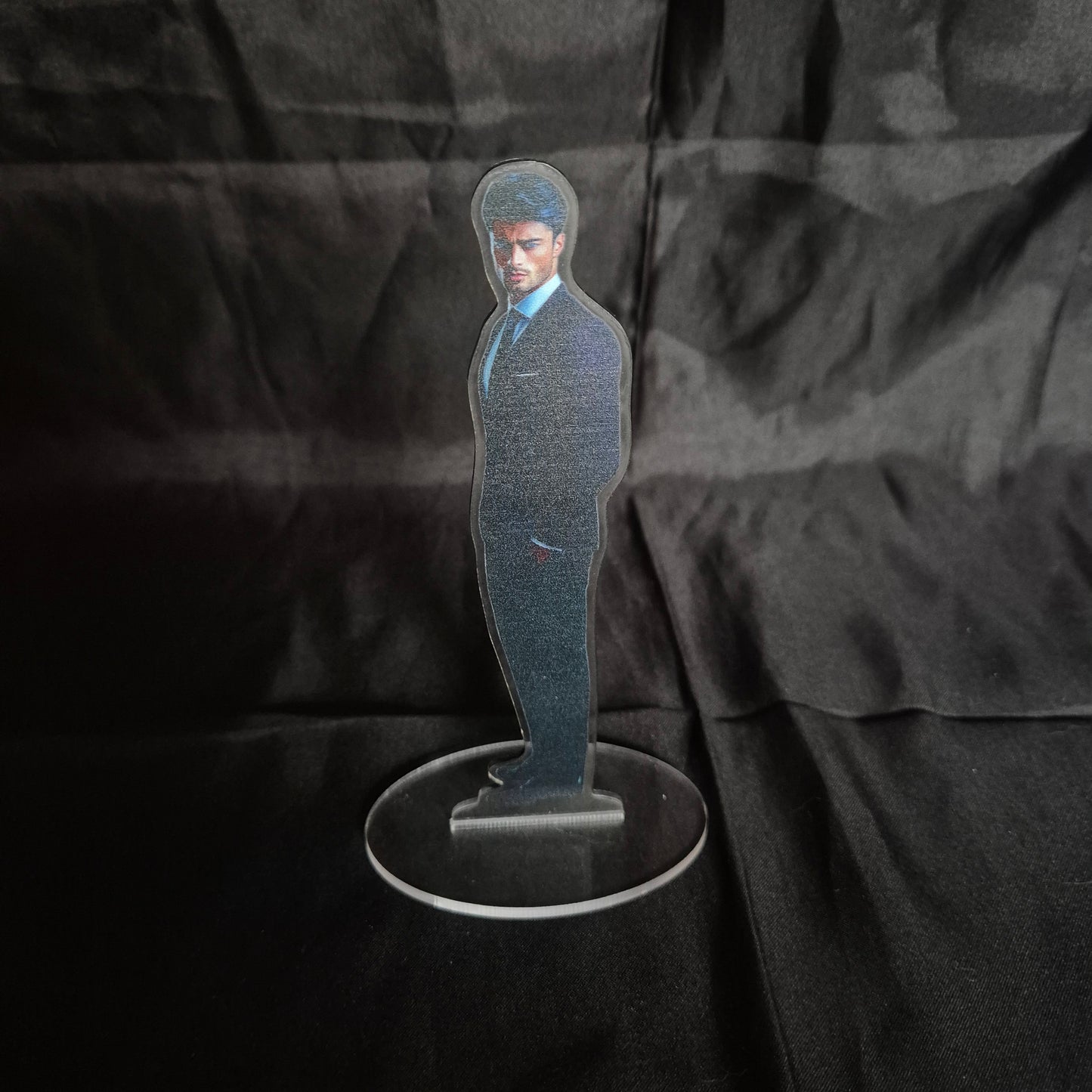 Enrico Acrylaufsteller 15cm