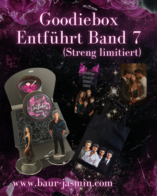 Goodiebox Entführt Band 7 (Tasche) ACHTUNG! Alle Acrylaufsteller sind mit einer Schutzfolie versehen. Bitte vor Gebrauch die Folie abziehen – so ist die Oberfläche frei von Kratzern.
